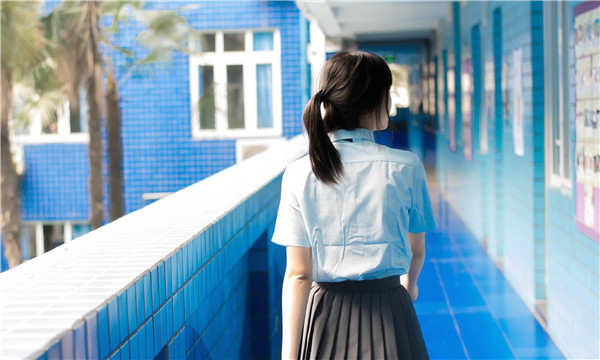 万城镇如何找到一个可以帮助我生孩子的女人？